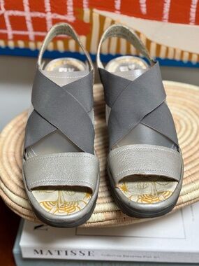 Fly London Yala Wedge Sandals Gray Elastic Leather Slingback EU 40